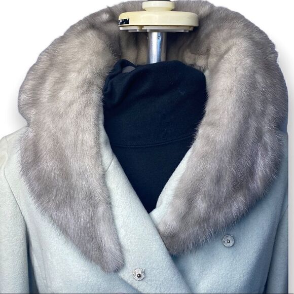 Vintage Icy Mint Green wool blend coat with silver mink collar 1950s retro - Picture 10 of 13